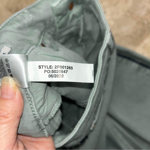 Vineyard Vines Pants - Picture 6 of 9